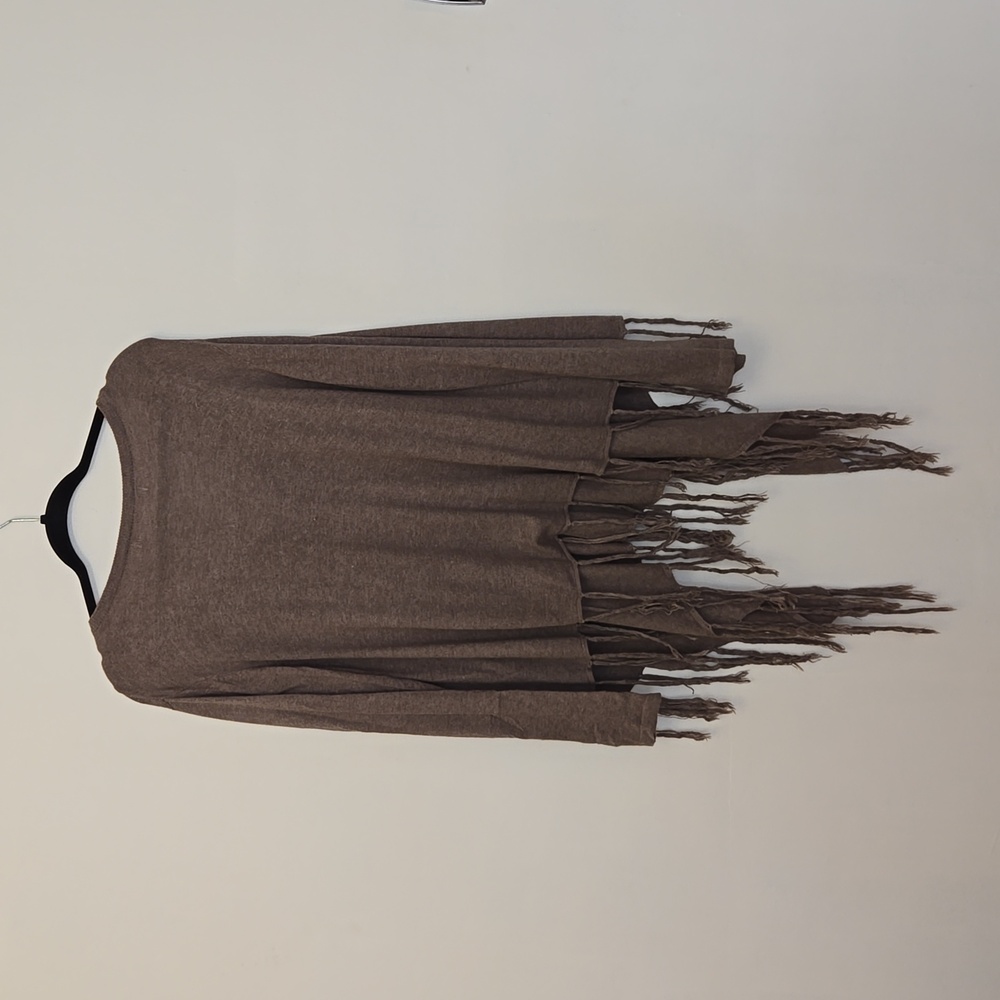 2 Sweater Bundle - Picture 8 of 8